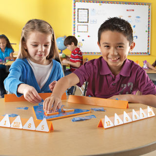 tri-FACTa™ Addition & Subtraction Game